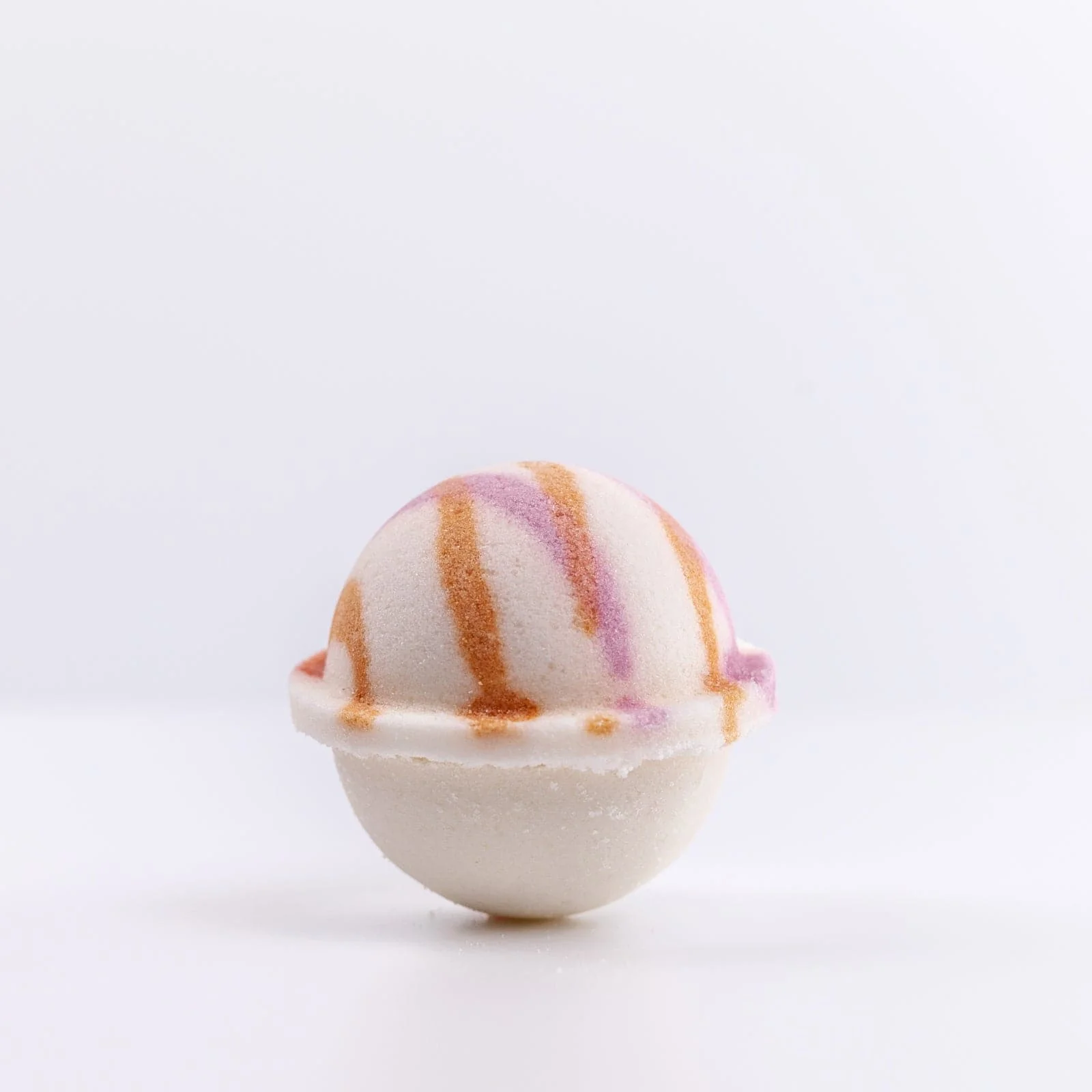 All Hail The Queen Bath Bomb - Image 3