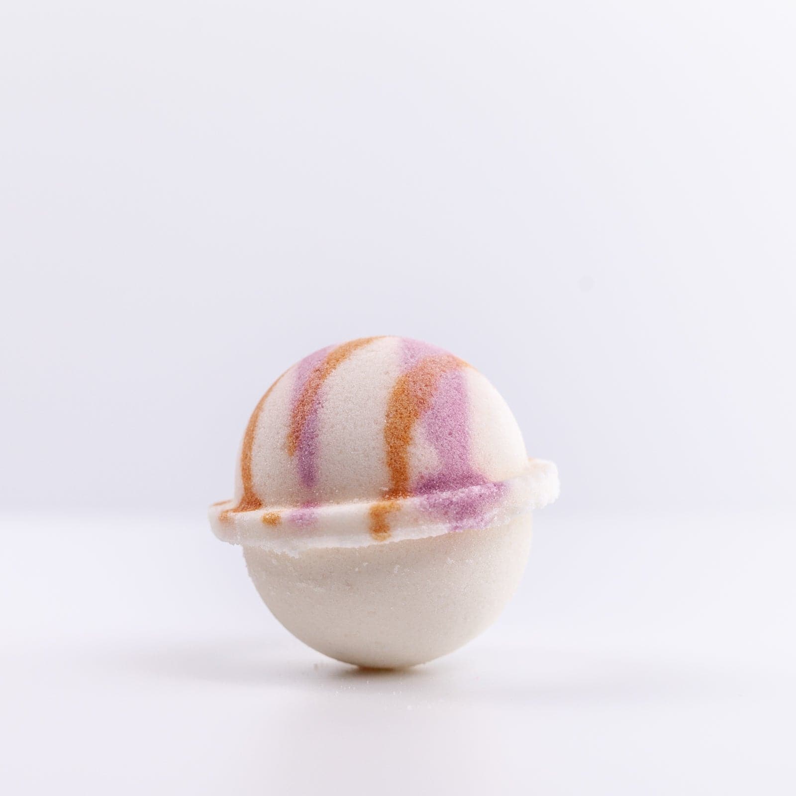 All Hail The Queen Bath Bomb - Image 4